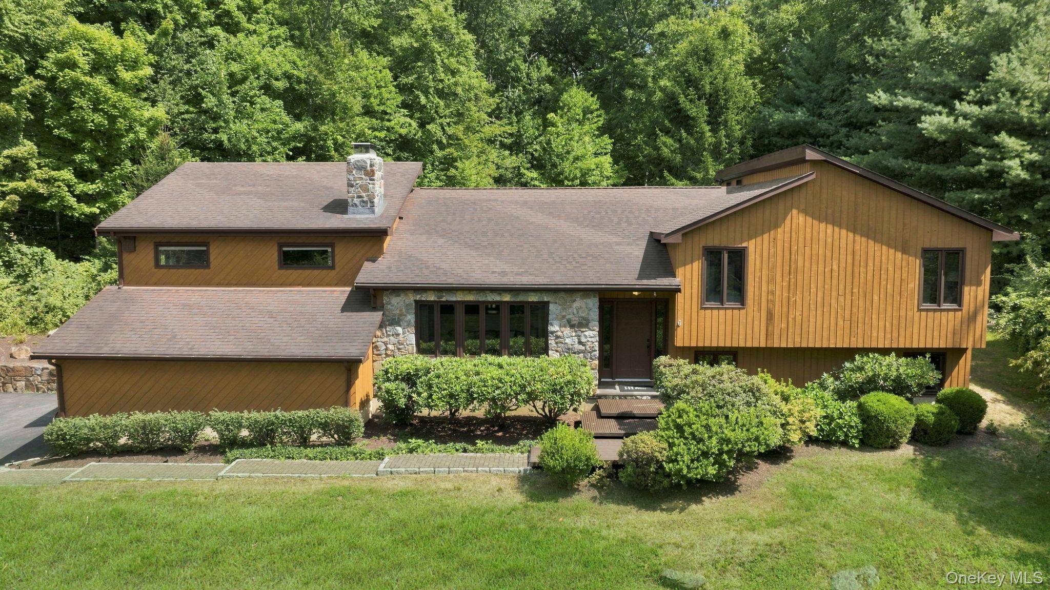 66 Maple Wood DR, Brewster, NY 10509