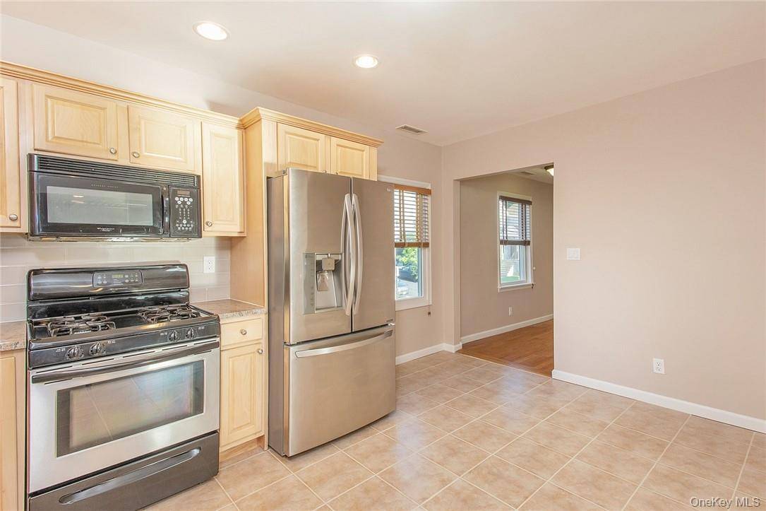 29 Orchard ST #2nd Fl, Eastchester, NY 10709
