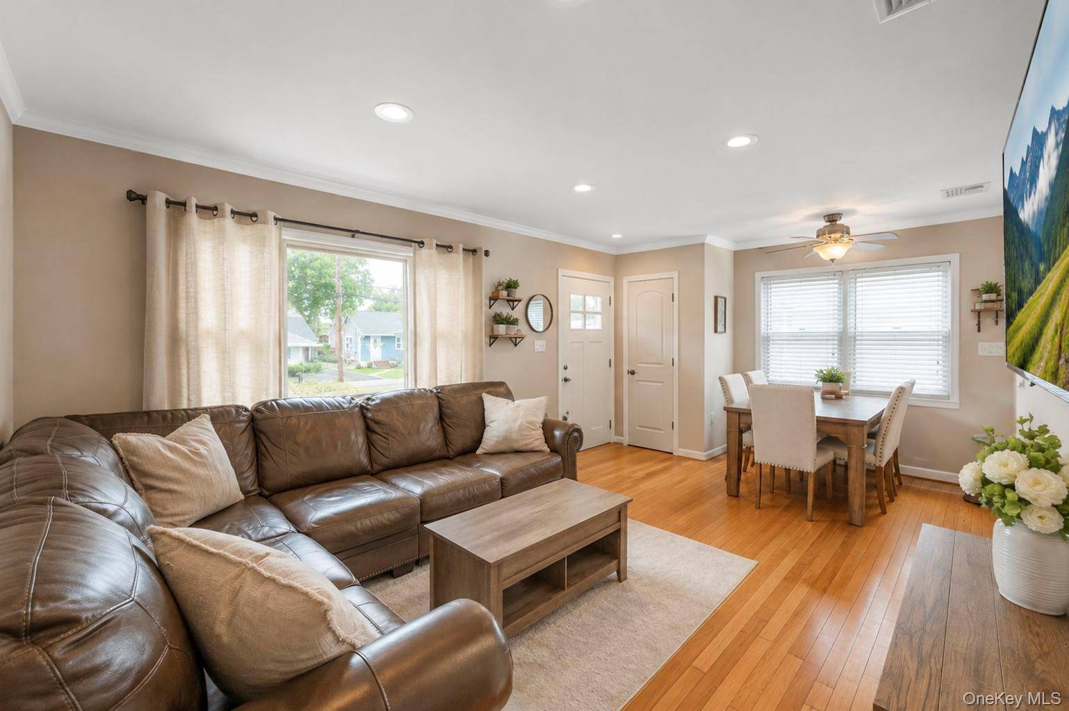 70 Mohawk DR, North Babylon, NY 11703