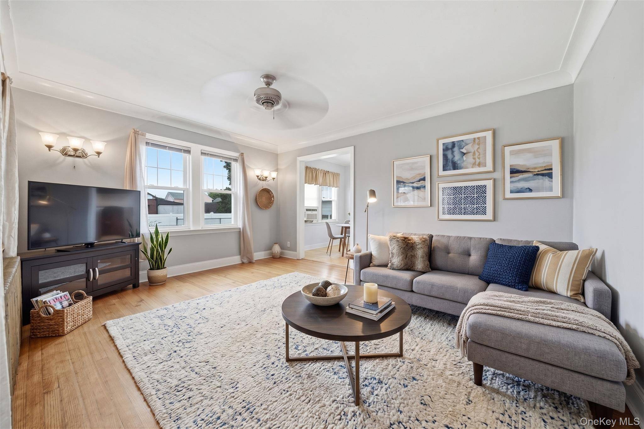 470 Ray ST, Freeport, NY 11520