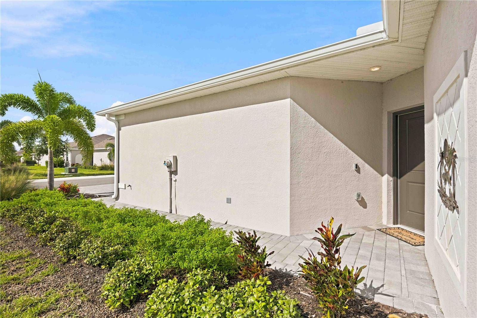 8757 SAINT KITTS CIR, Englewood, FL 34224