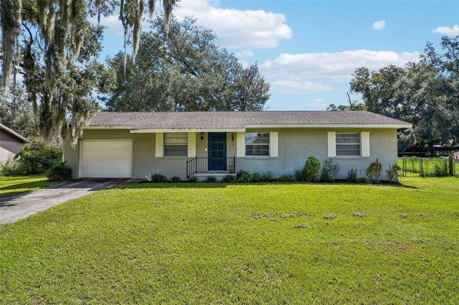 36146 HICKORY ST, Fruitland Park, FL 34731