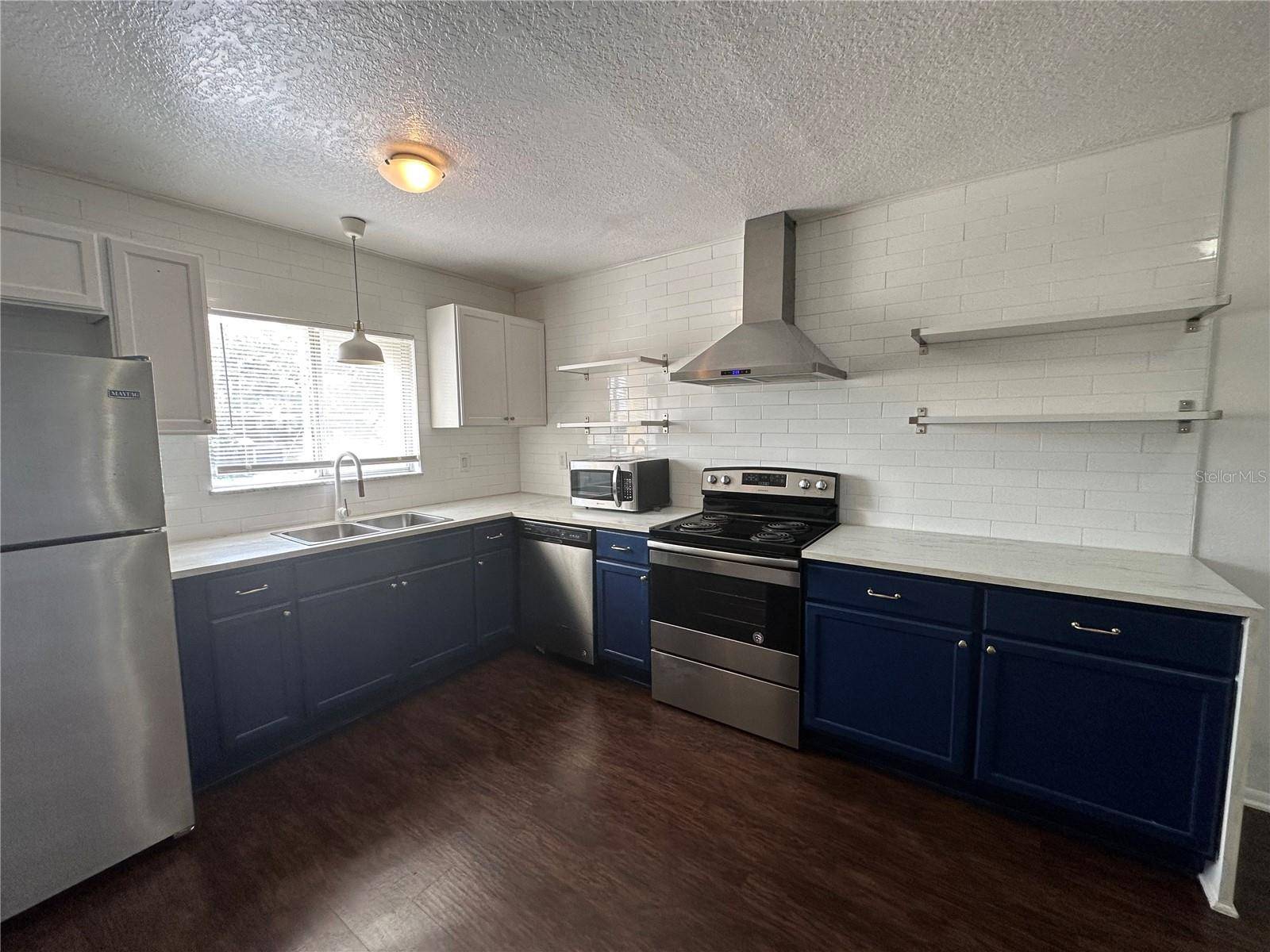 1000 LAKE OF THE WOODS BLVD #204E, Casselberry, FL 32730