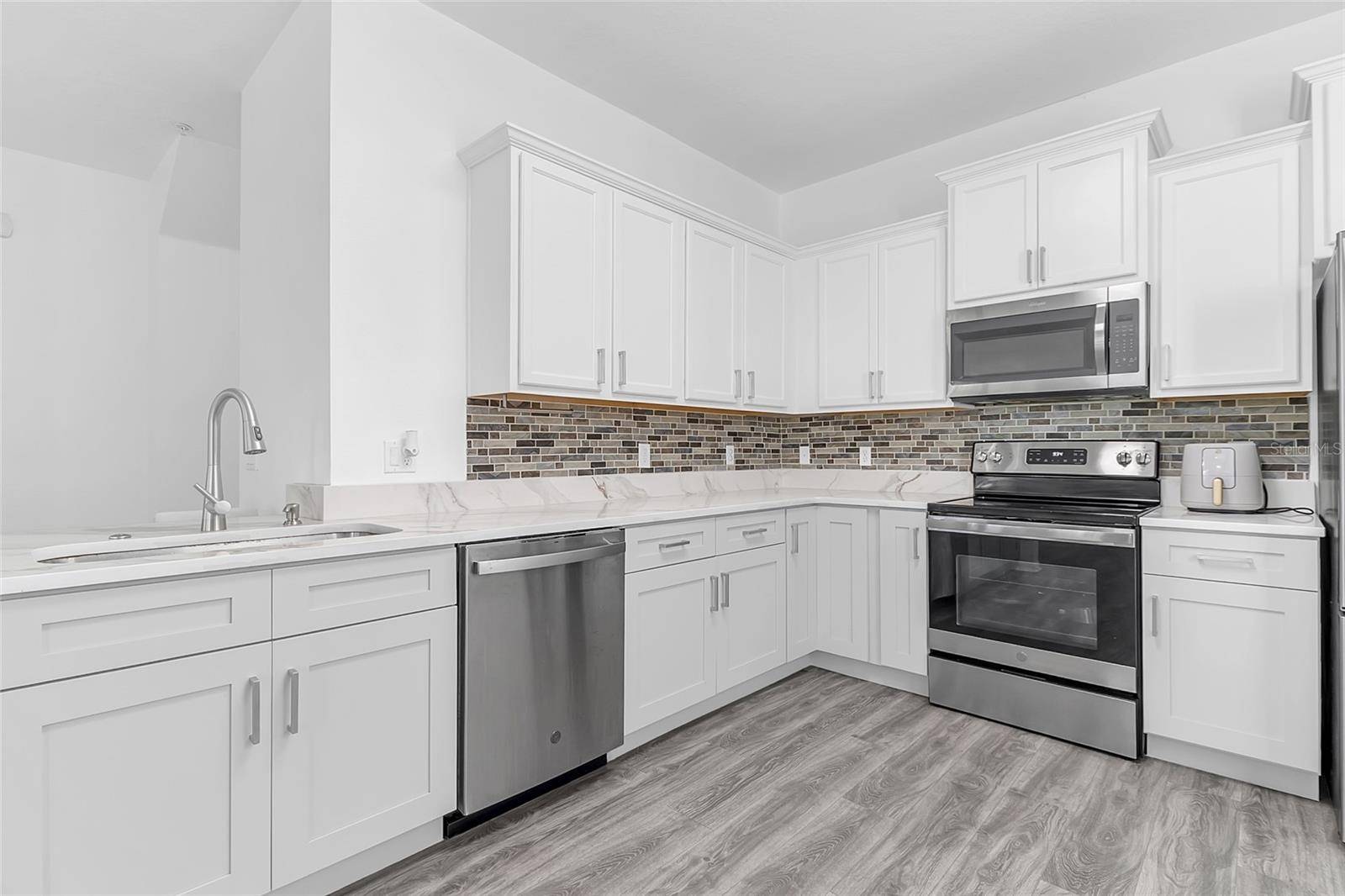 2280 BETSY ROSS LN, St Cloud, FL 34769