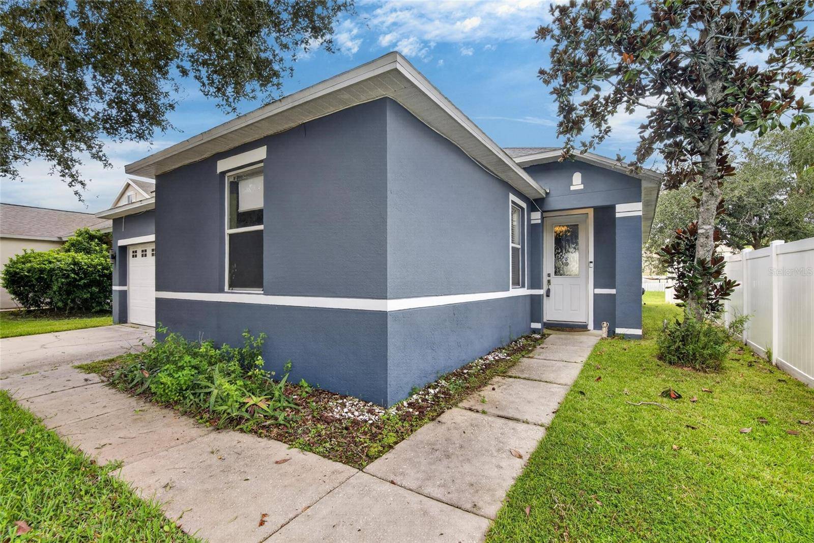 4951 WHISTLING PINES CT, Wesley Chapel, FL 33545