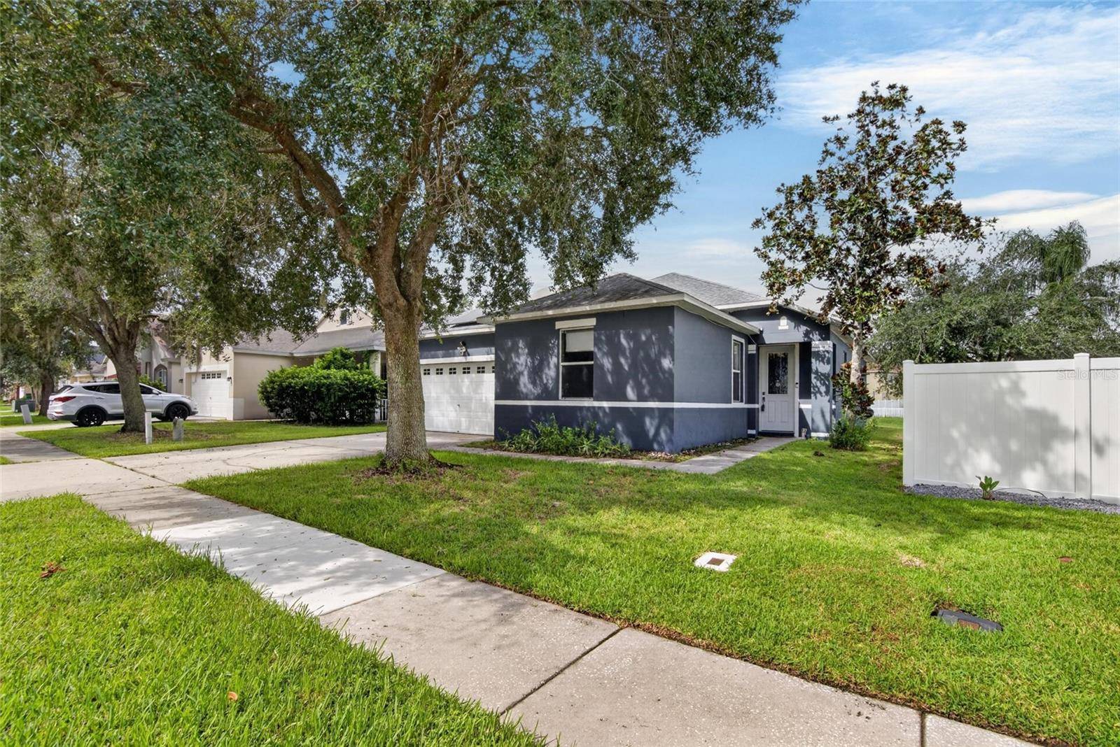 4951 WHISTLING PINES CT, Wesley Chapel, FL 33545