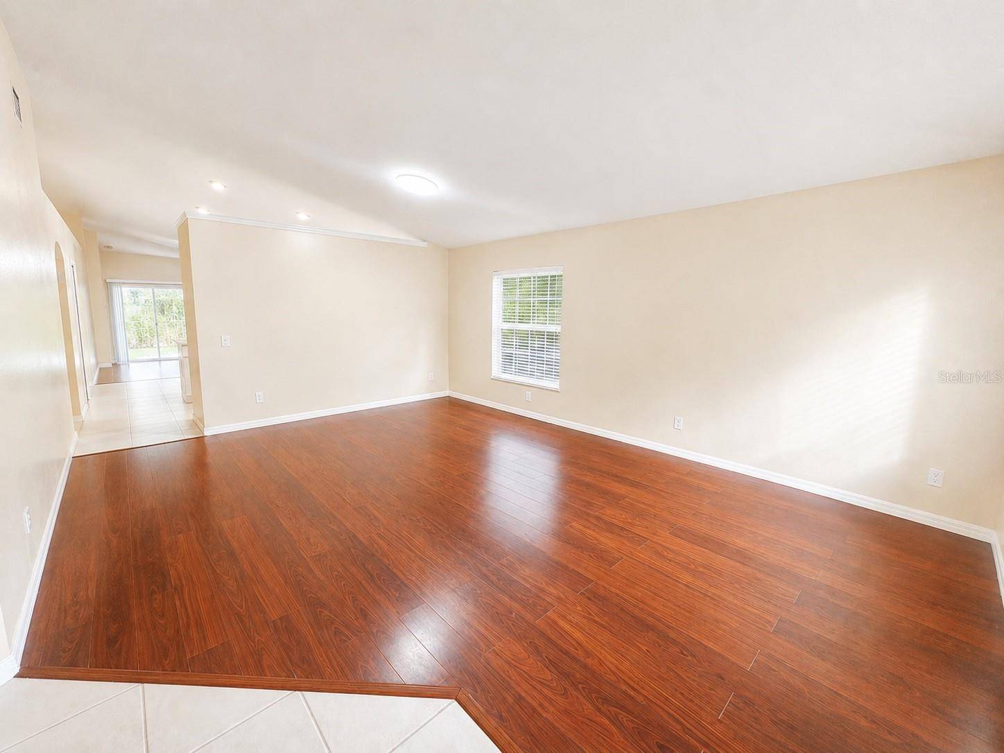 3207 CLOVER BLOSSOM CIR, Land O Lakes, FL 34638