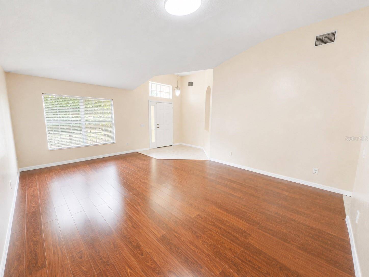 3207 CLOVER BLOSSOM CIR, Land O Lakes, FL 34638