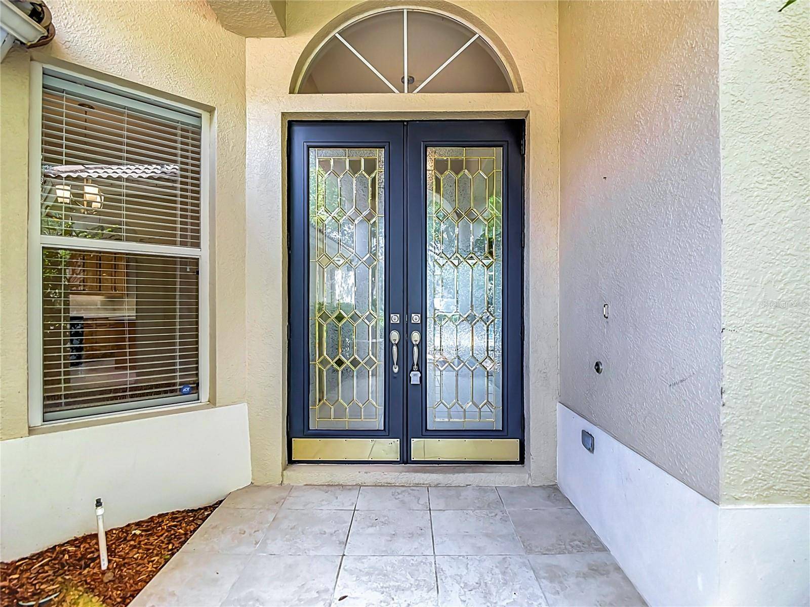 10221 GARDEN ALCOVE DR, Tampa, FL 33647