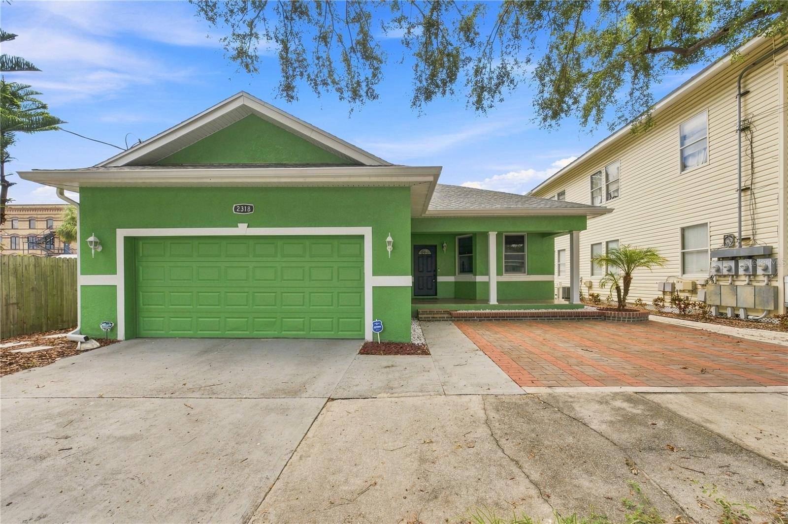 2318 W CHERRY ST, Tampa, FL 33607