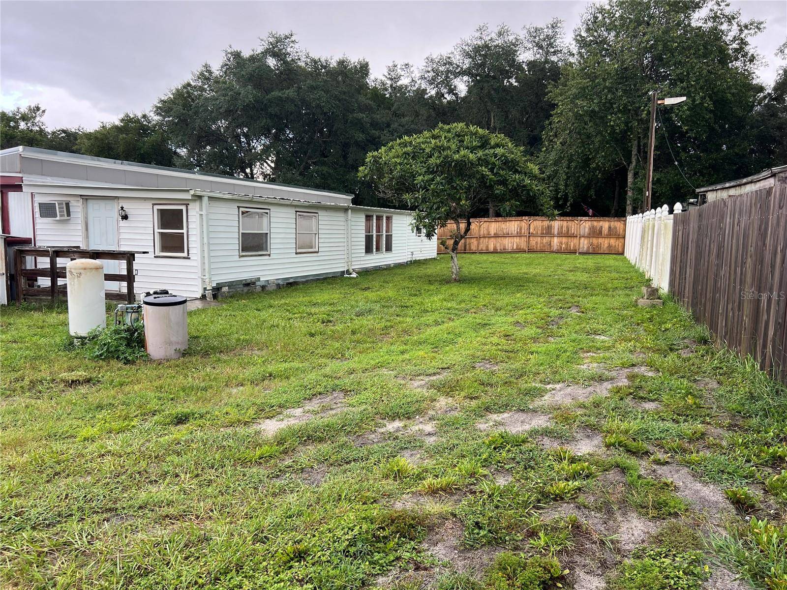 31800 E SKYLINE DR, Deland, FL 32720