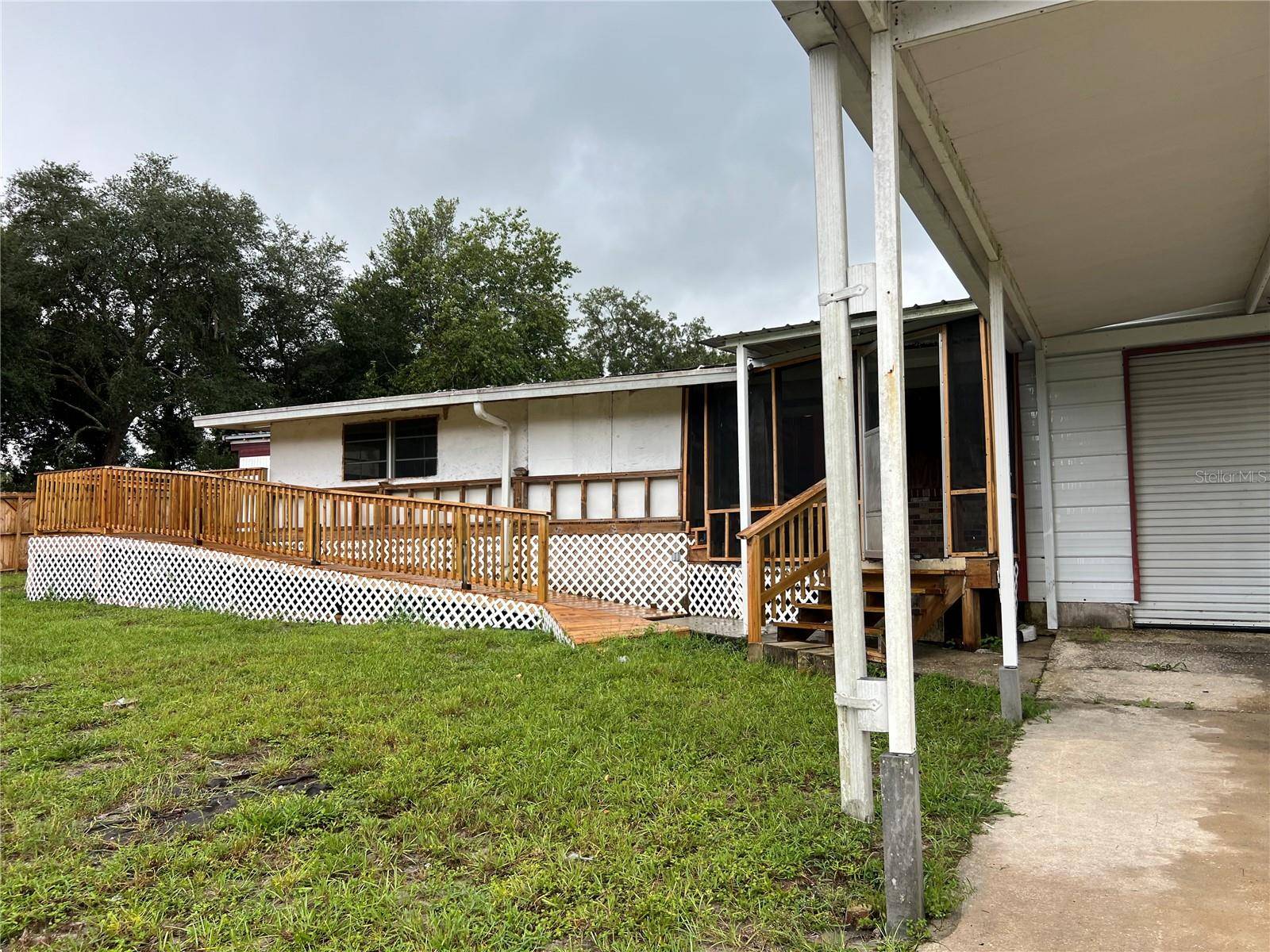 31800 E SKYLINE DR, Deland, FL 32720