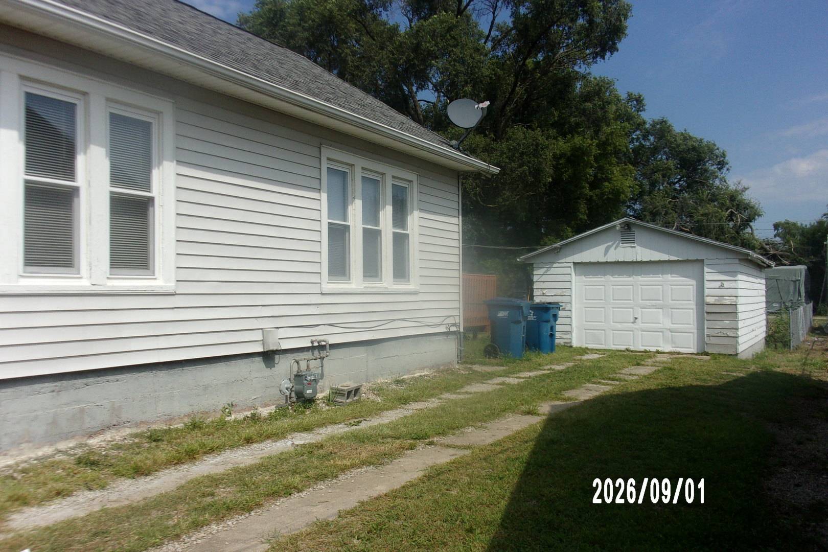 816 S Fifth ST S, Hoopeston, IL 60942
