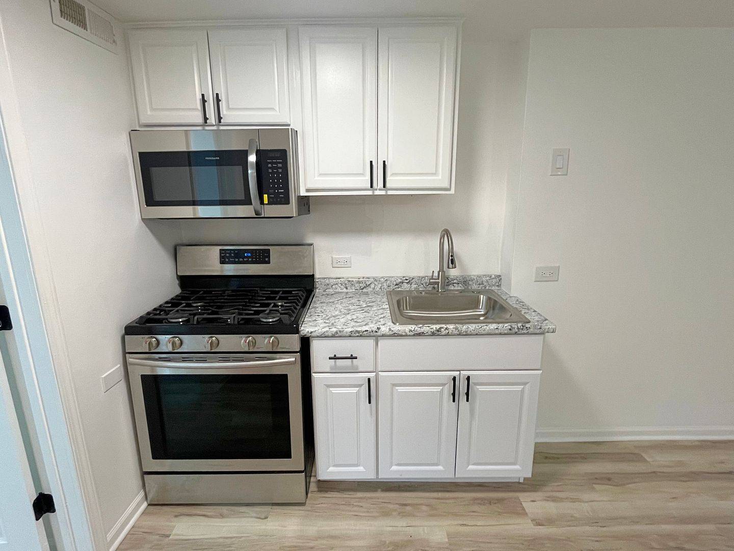 39259 N Jackson DR #3, Spring Grove, IL 60081