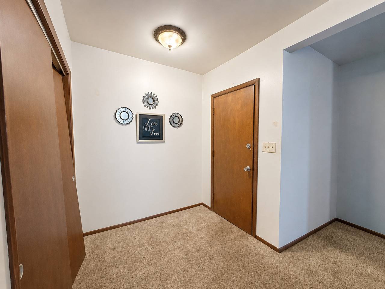 813 Richmond ST, Joliet, IL 60435