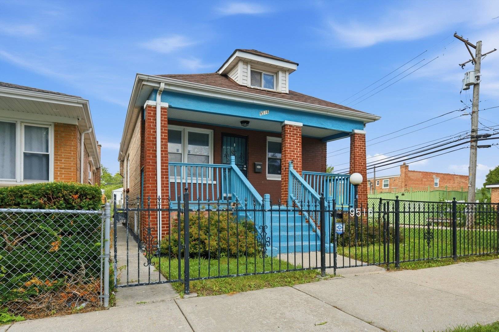 9516 S Yale AVE, Chicago, IL 60628