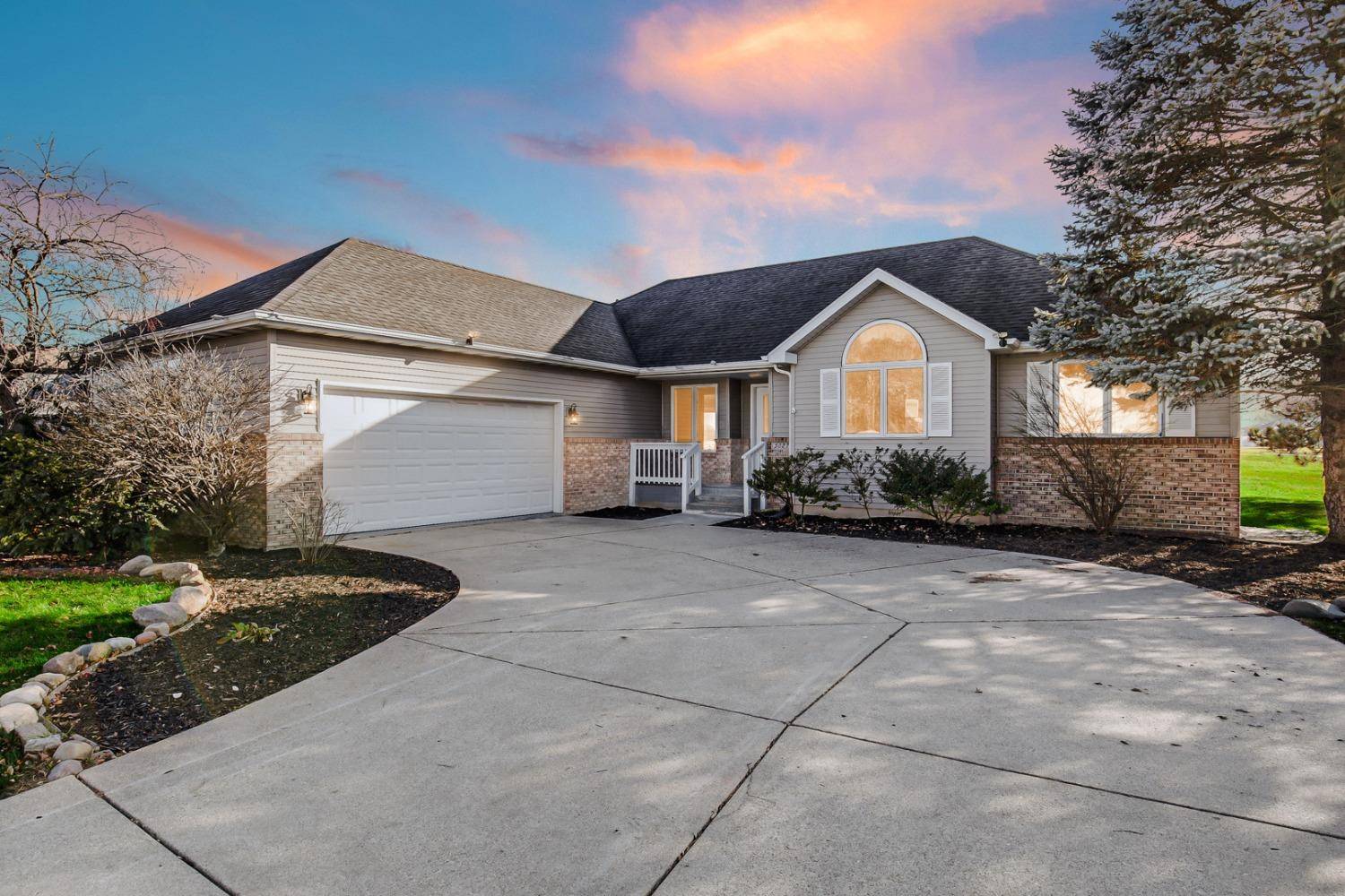 5027 Teal Terrace, Schererville, IN 46375