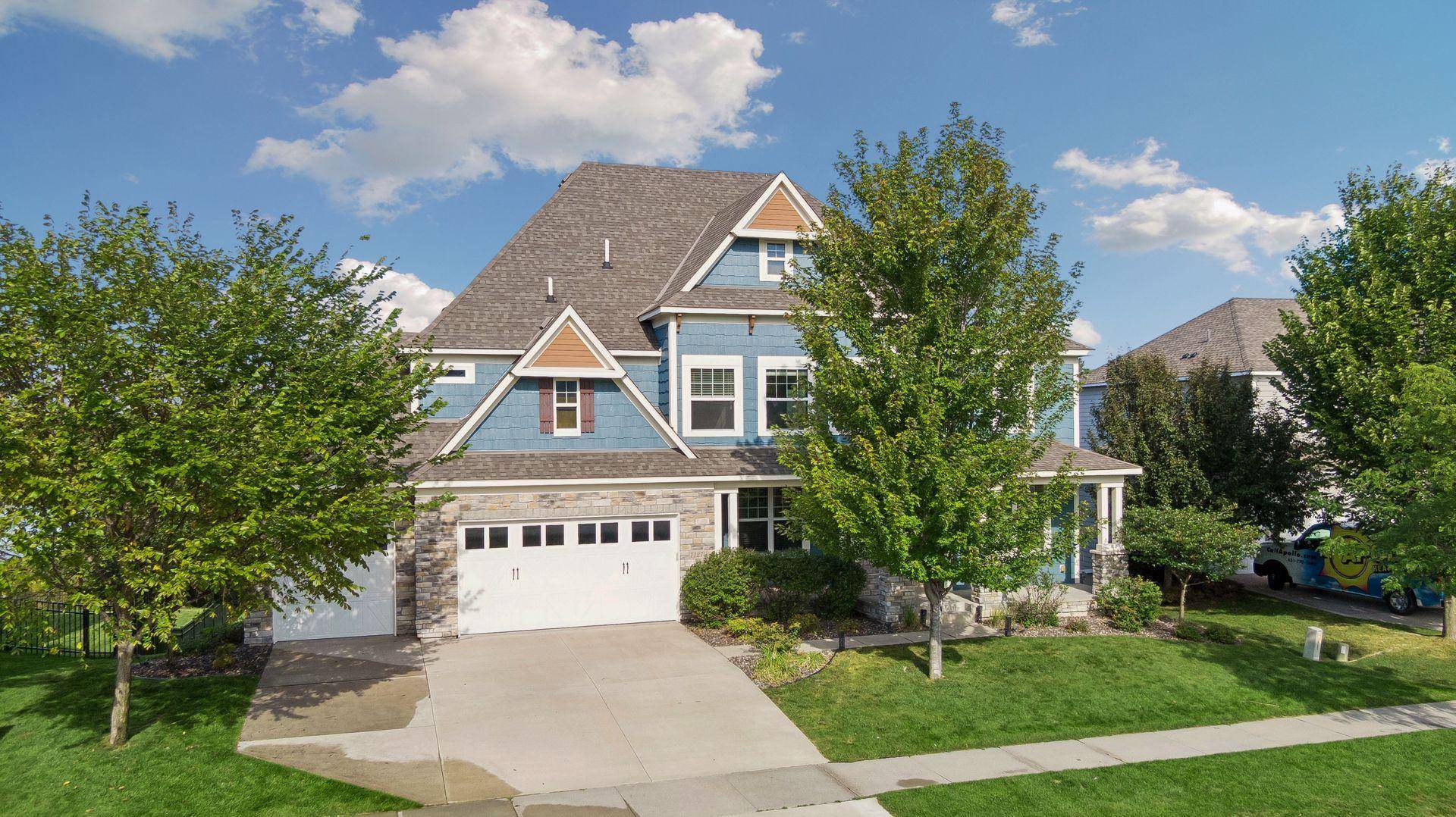 11274 Whitewater DR, Woodbury, MN 55129