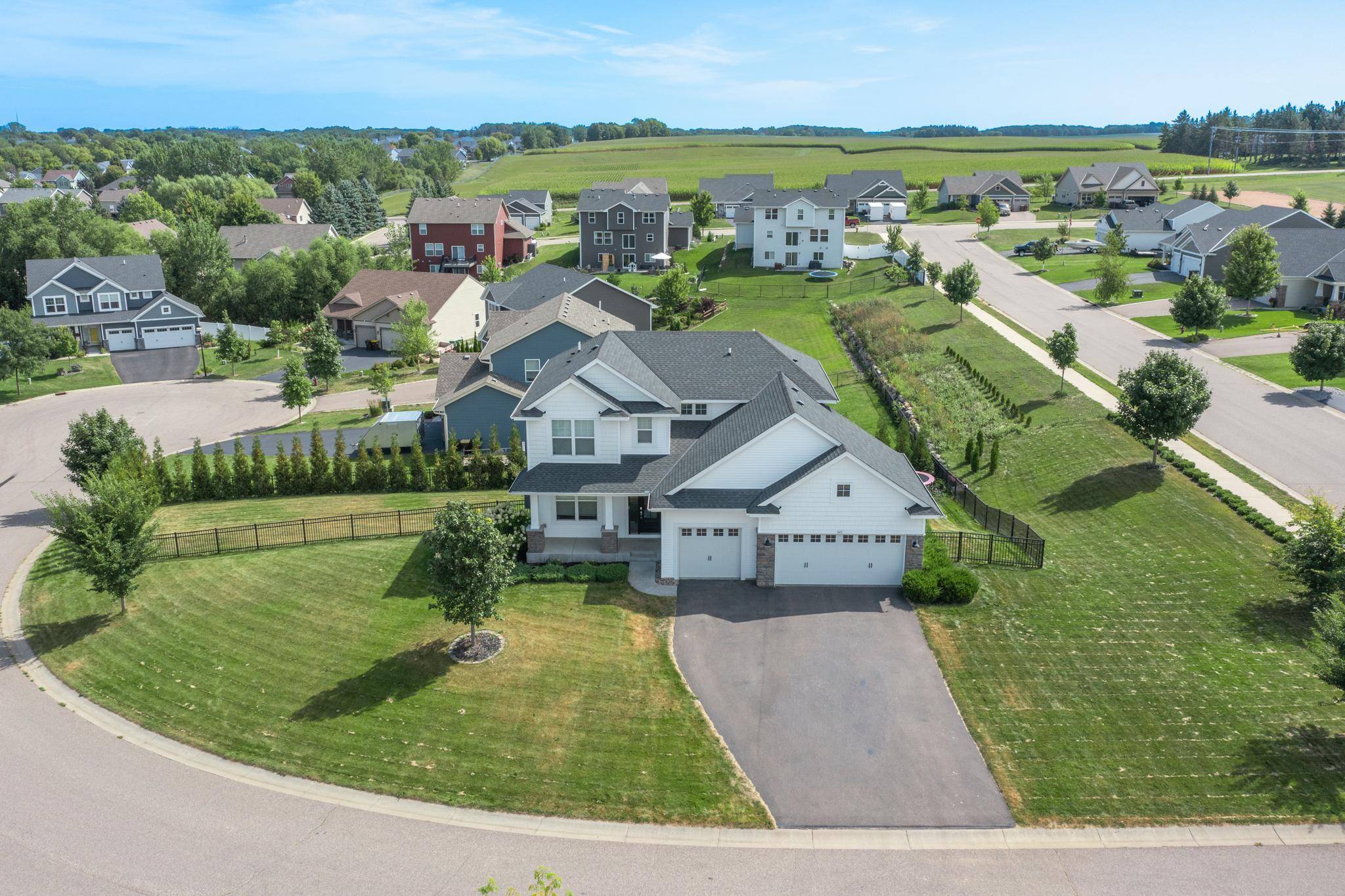 601 Blue Heron CIR, Jordan, MN 55352