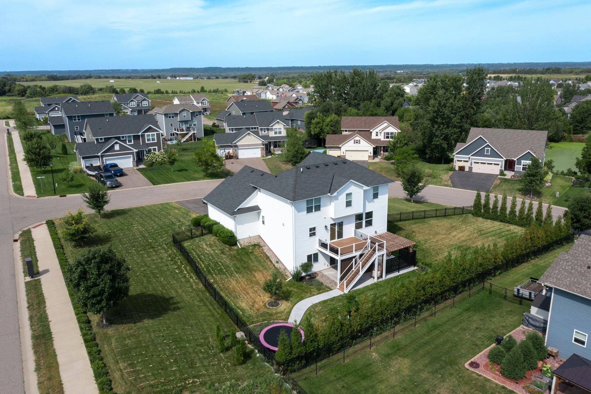 601 Blue Heron CIR, Jordan, MN 55352