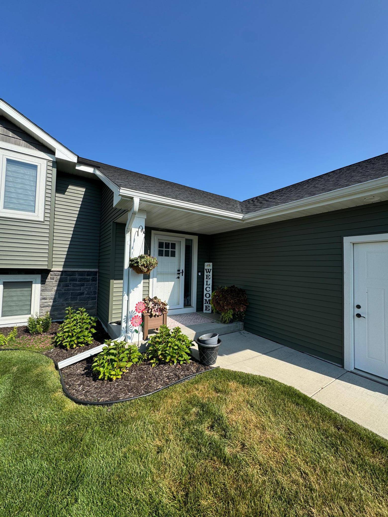 3177 Kingston ST, River Falls, WI 54022