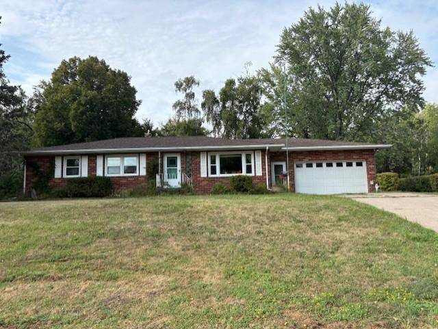 1445 Floral DR W, Arden Hills, MN 55112