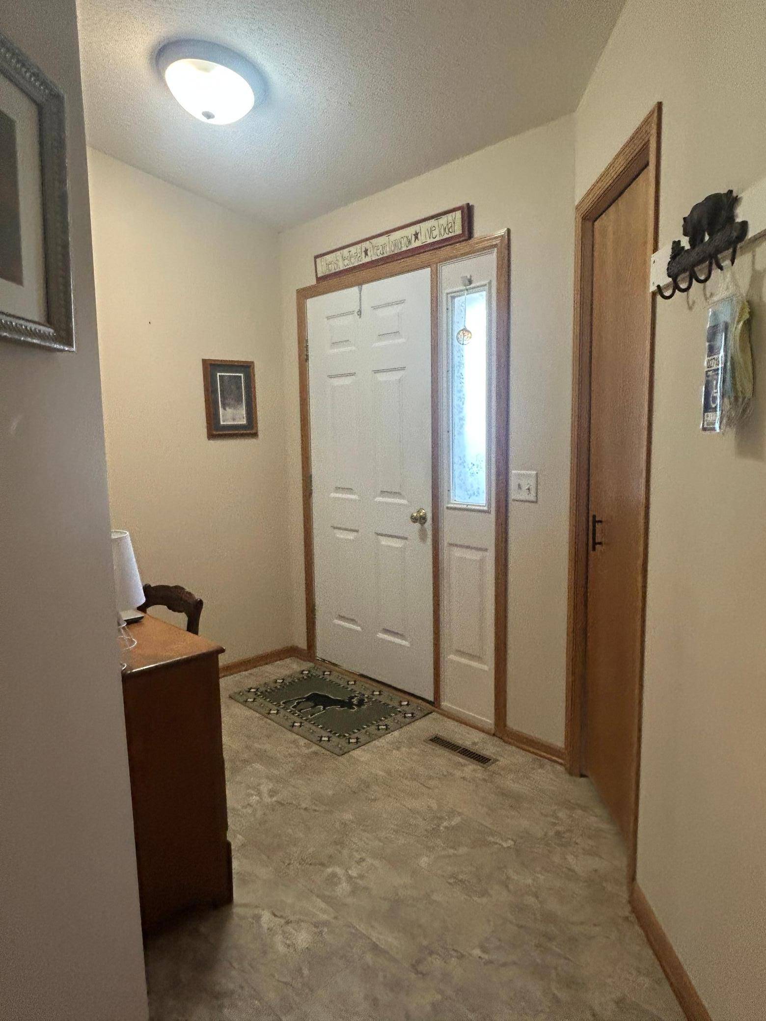 1410 Presidential DR, Northfield, MN 55057