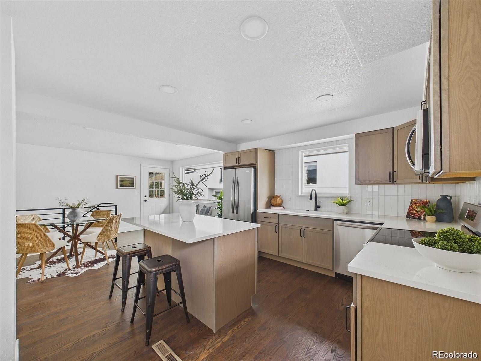 1372 Zenobia ST, Denver, CO 80204