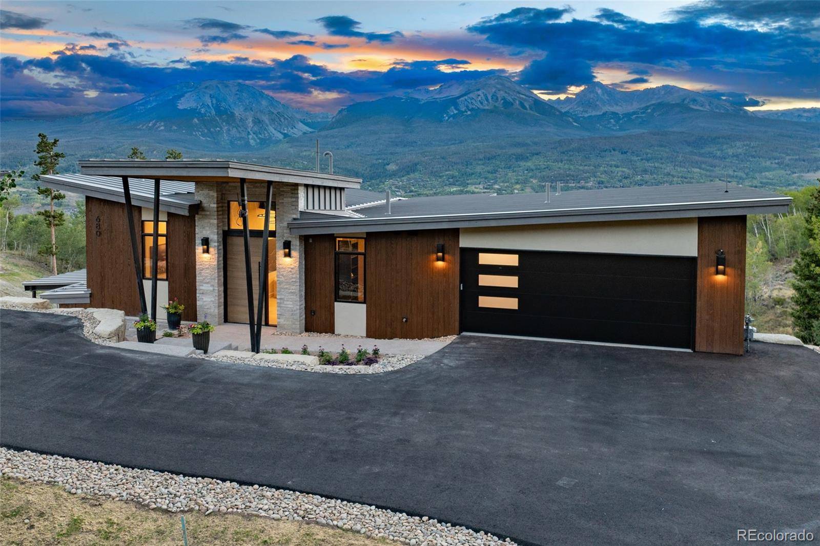 680 Lakeview CIR, Silverthorne, CO 80498