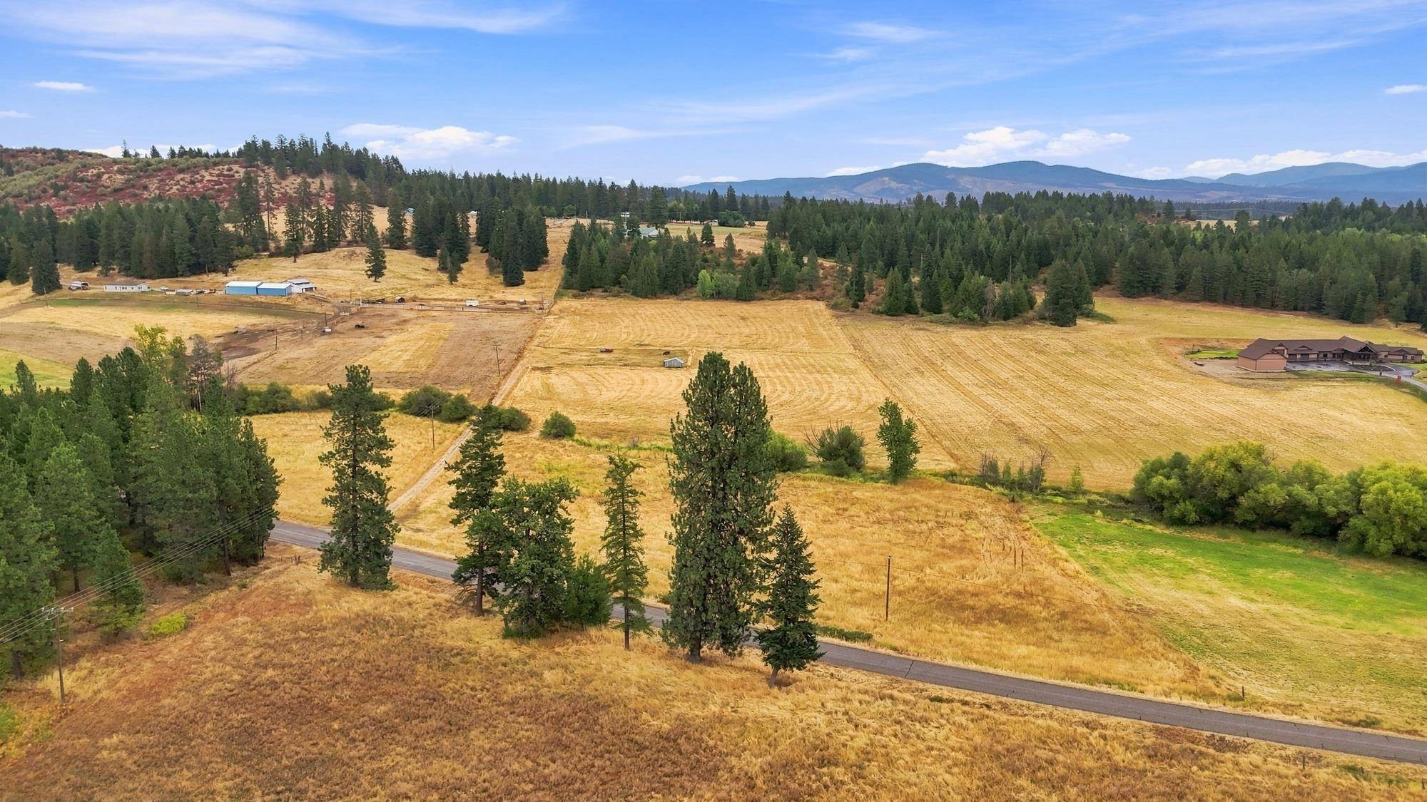 2702 Allen Rd, Elk, WA 99009