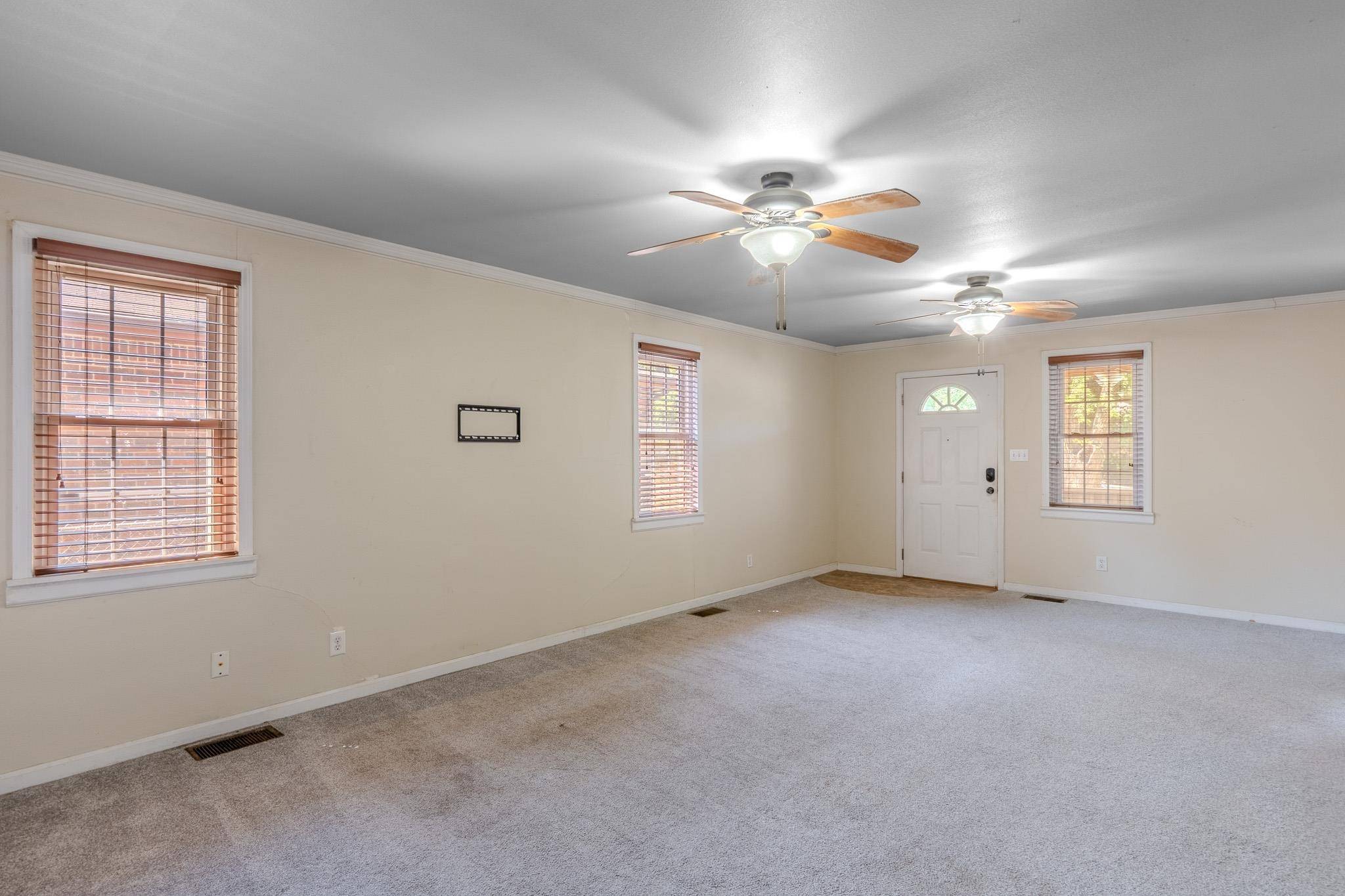 1530 Frankfort, Winfield, KS 67156