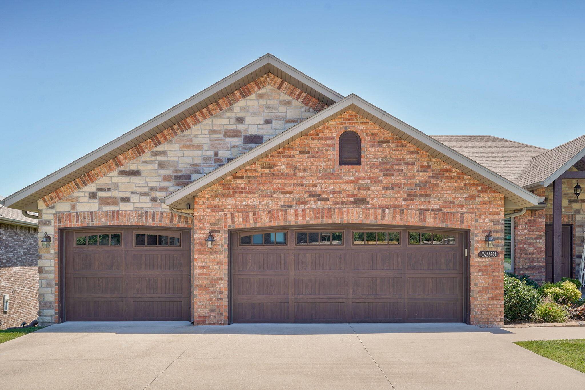 5390 S Oxynard ST, Springfield, MO 65810