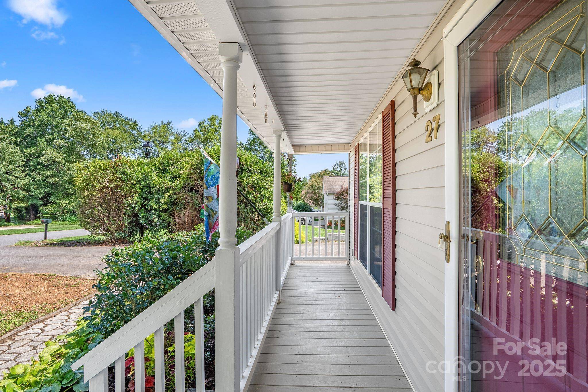 27 Eden Glen RD, Black Mountain, NC 28711