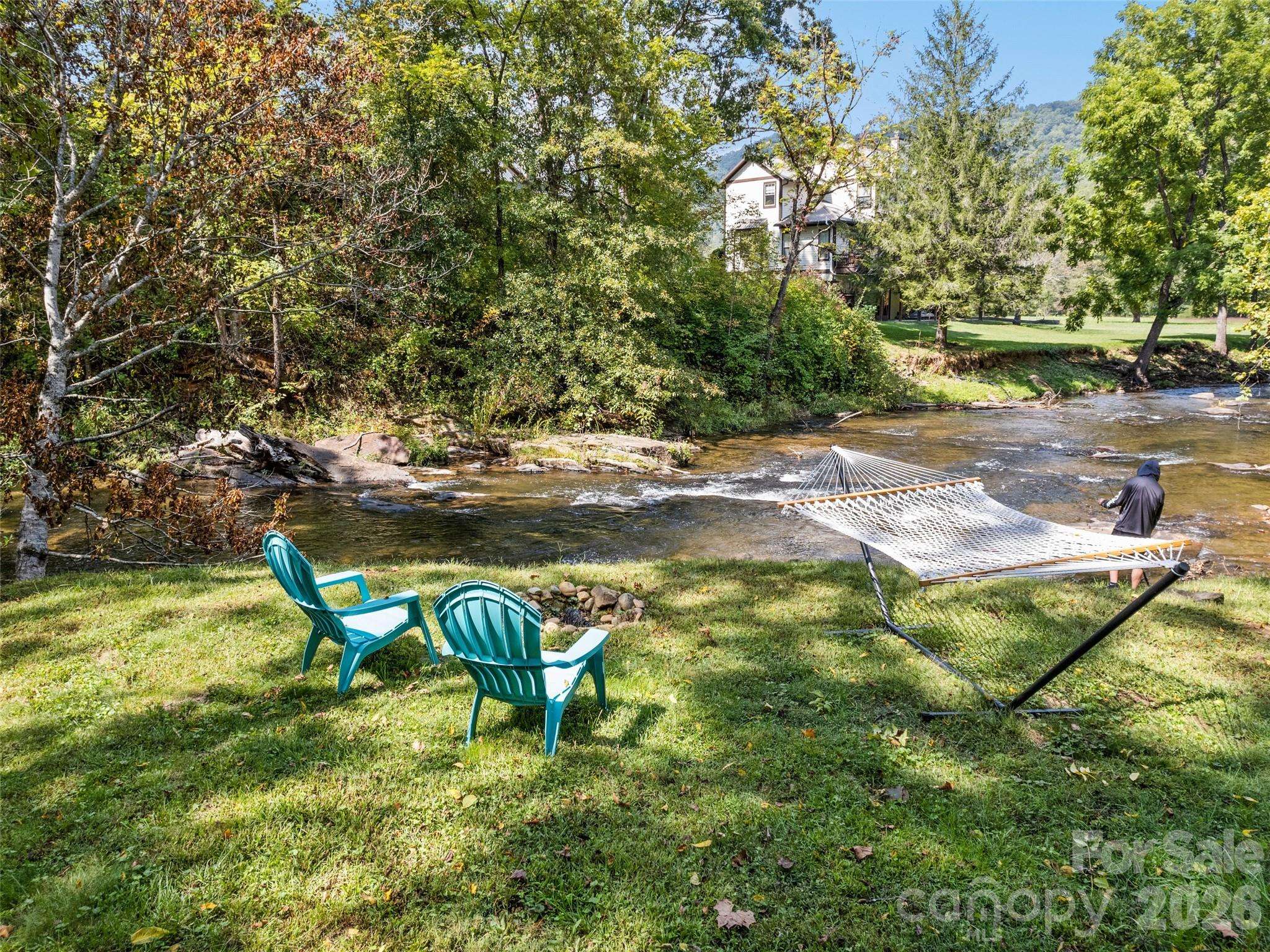 648 Suntrace CIR, Cullowhee, NC 28723