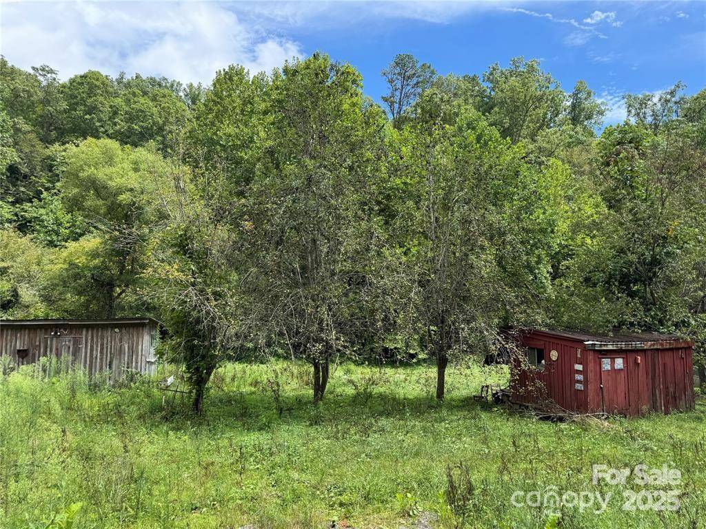 4938 NC 90 HWY, Collettsville, NC 28611
