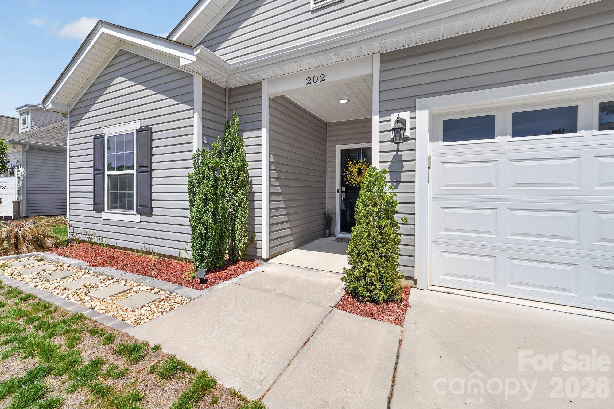 202 Paradise Hills CIR, Mooresville, NC 28115