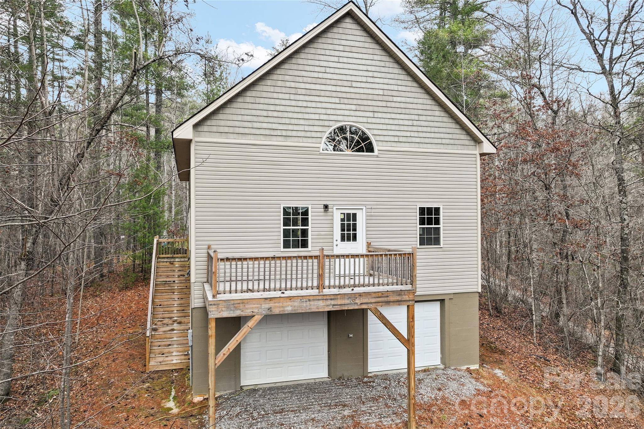 109 Tumblebug Trail RD, Flat Rock, NC 28731