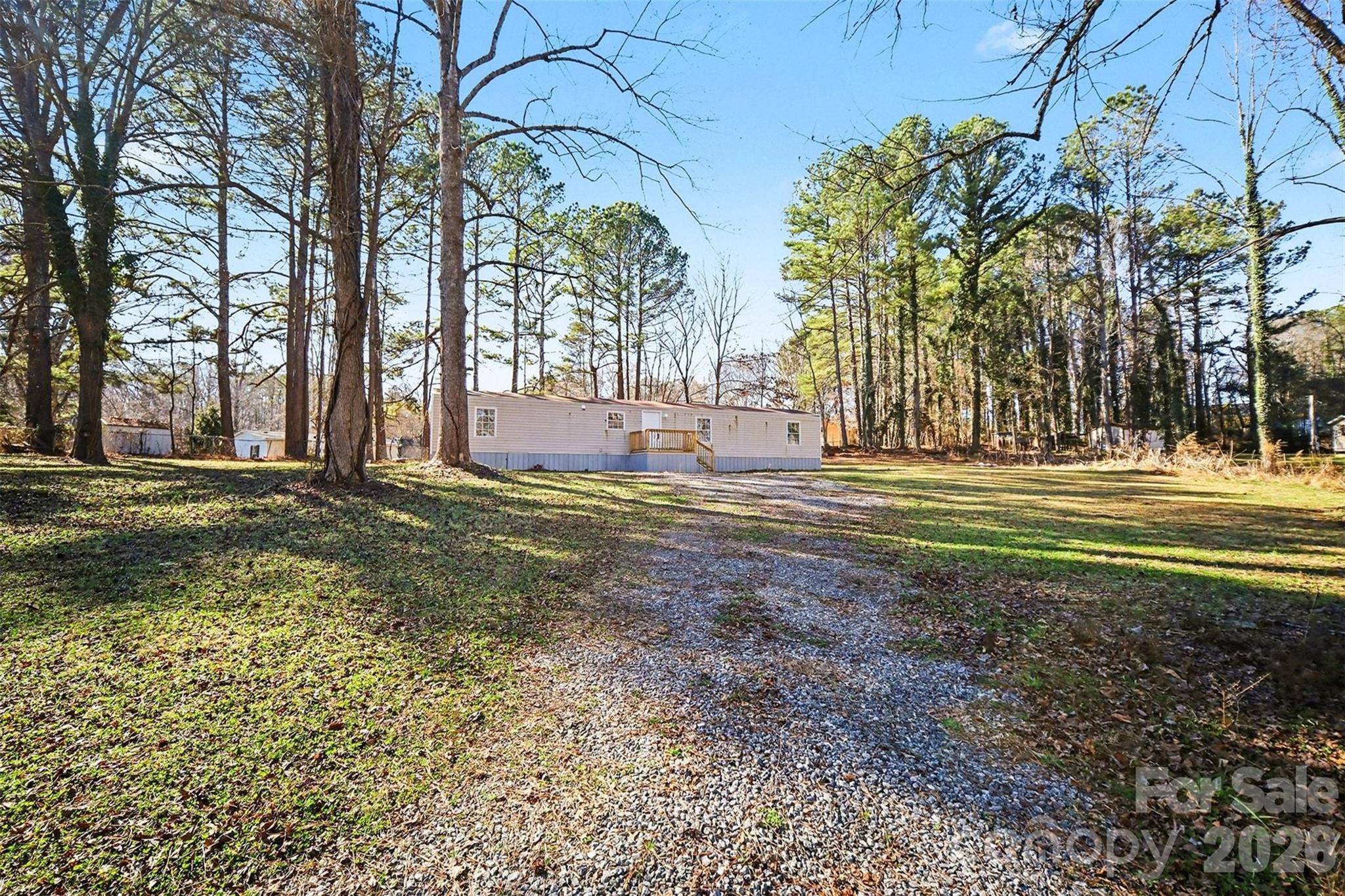 114 Woodberry DR, Cherryville, NC 28021