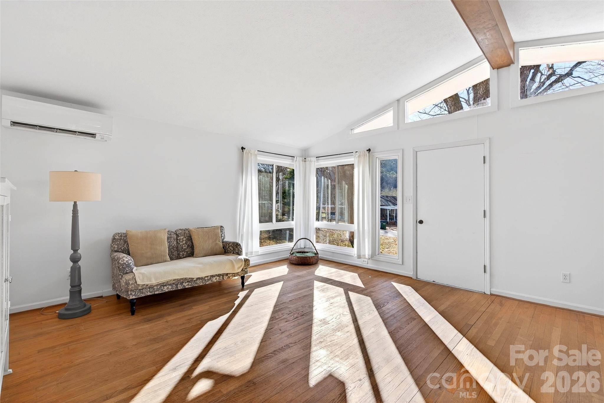 107 High ST, Black Mountain, NC 28711