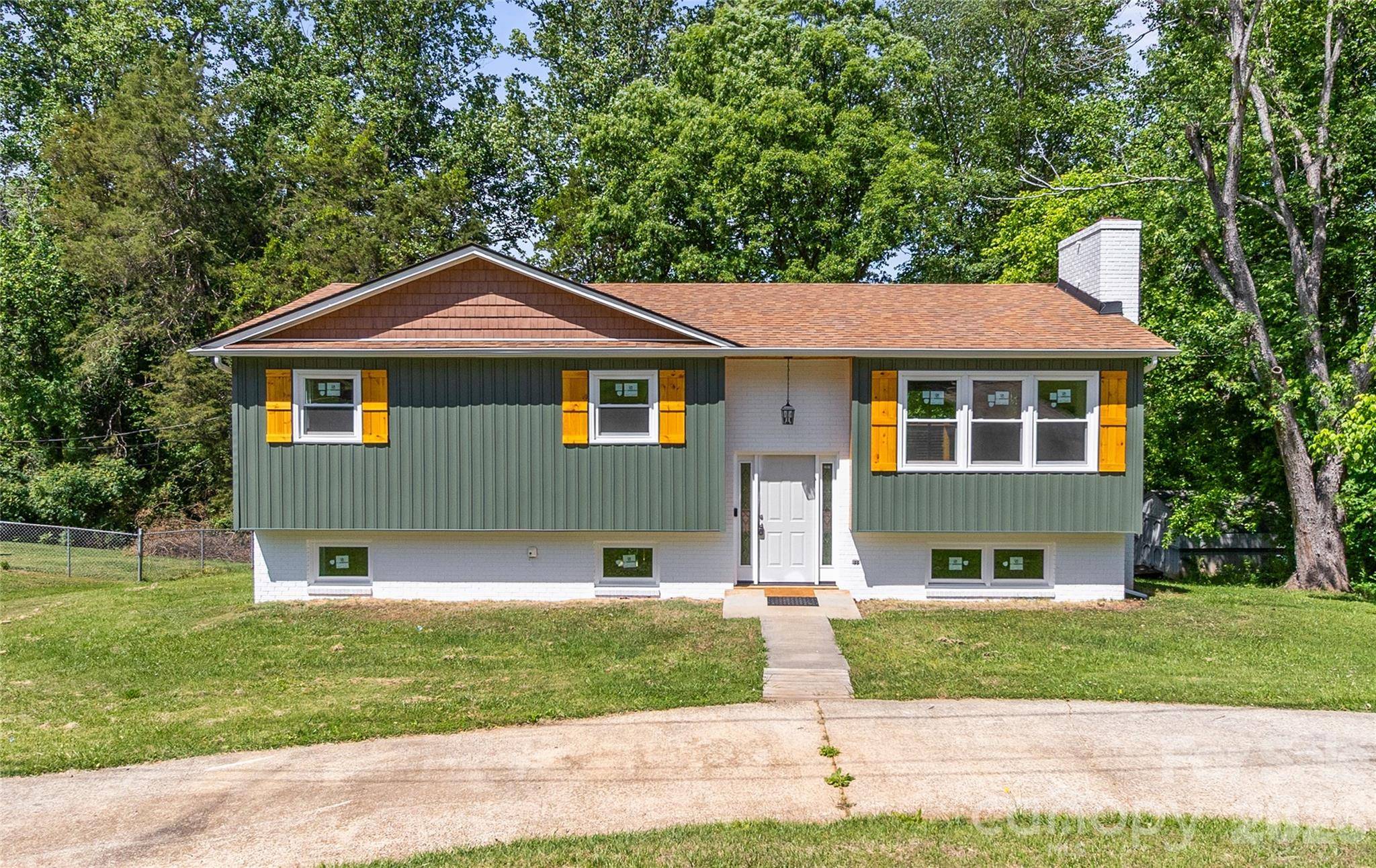 2474 Cedar Valley DR, Conover, NC 28613