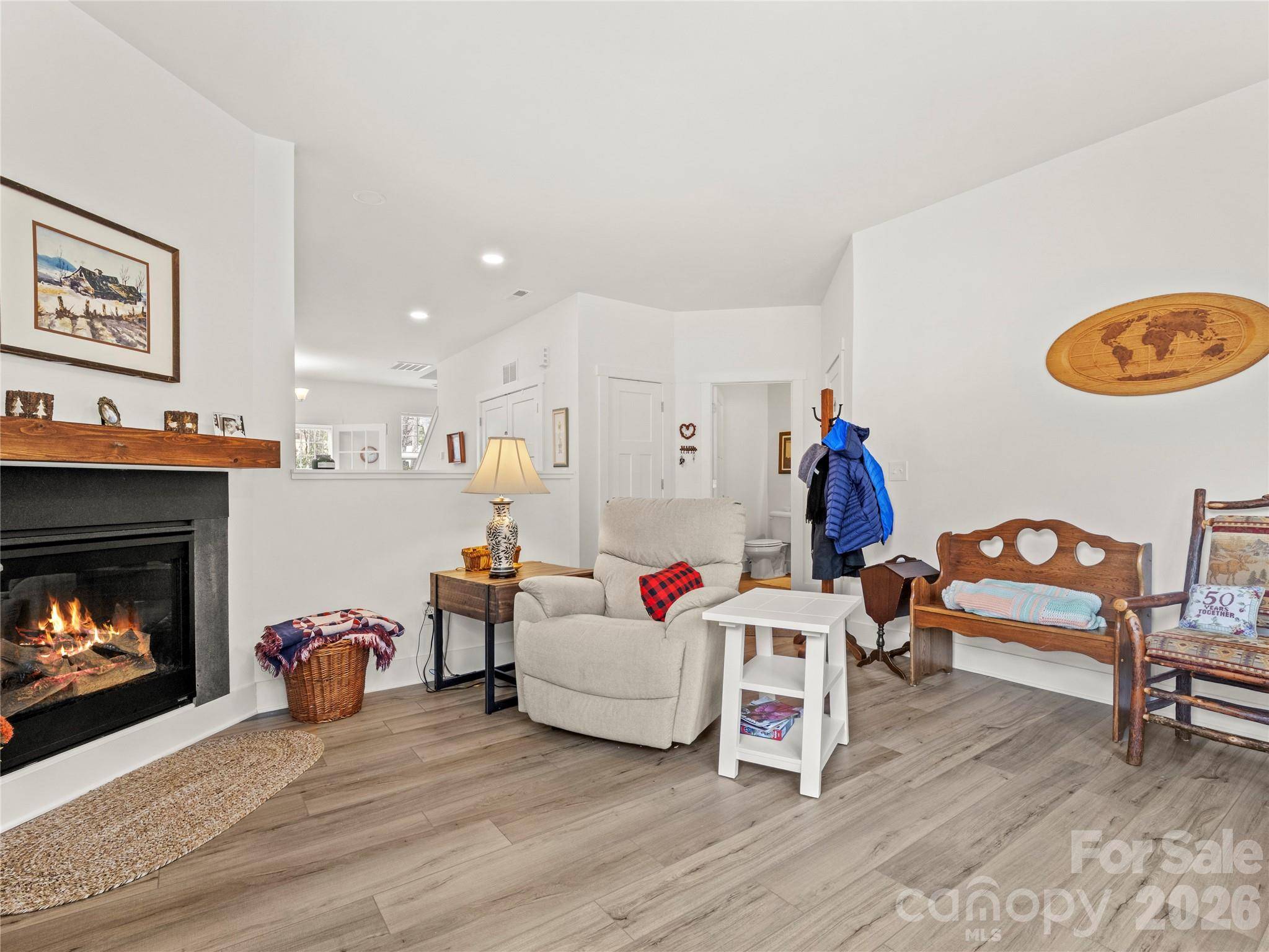 244 Slade LN, Black Mountain, NC 28711