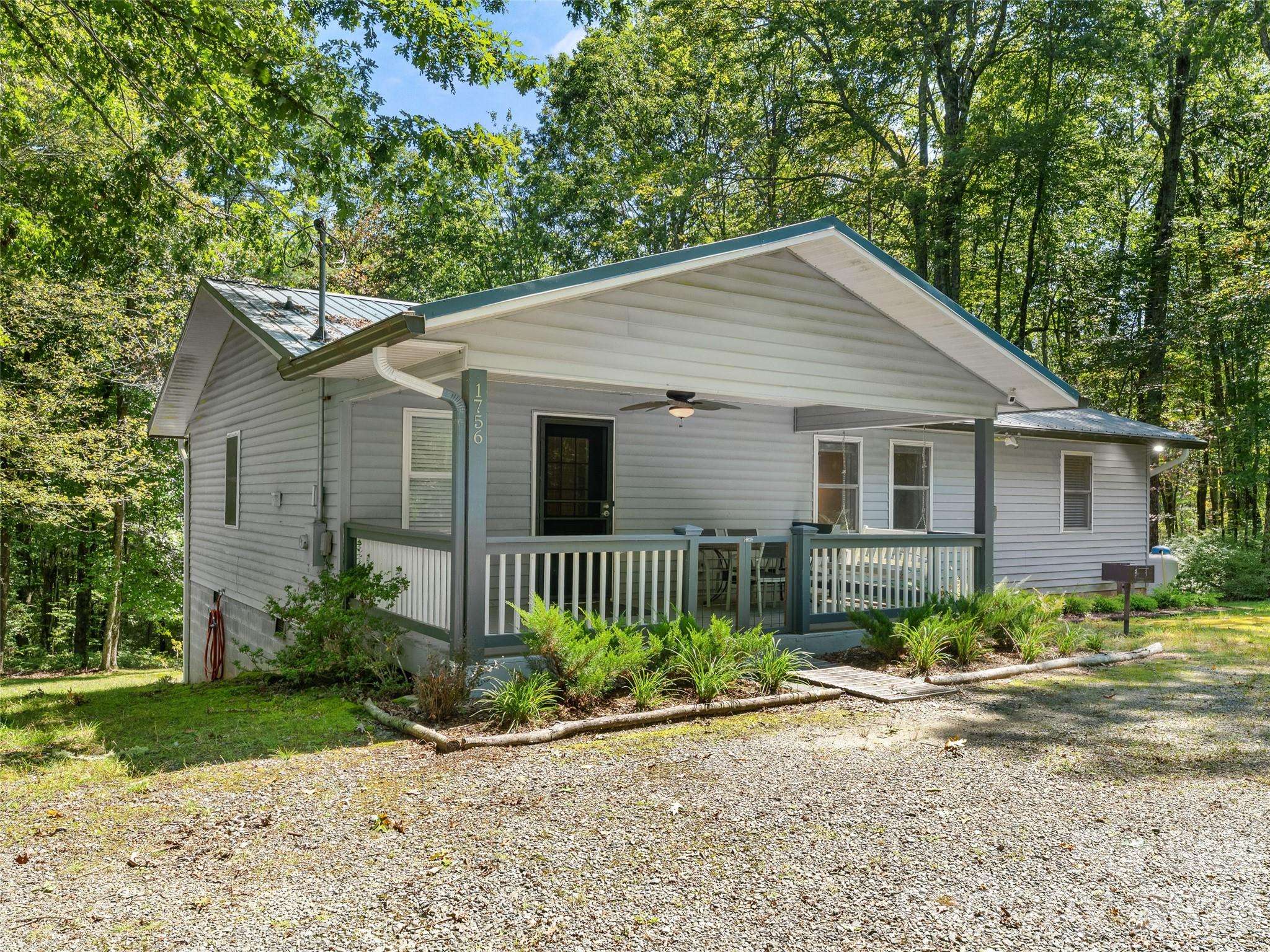 1756 Happy Acres RD, Brevard, SC 28712