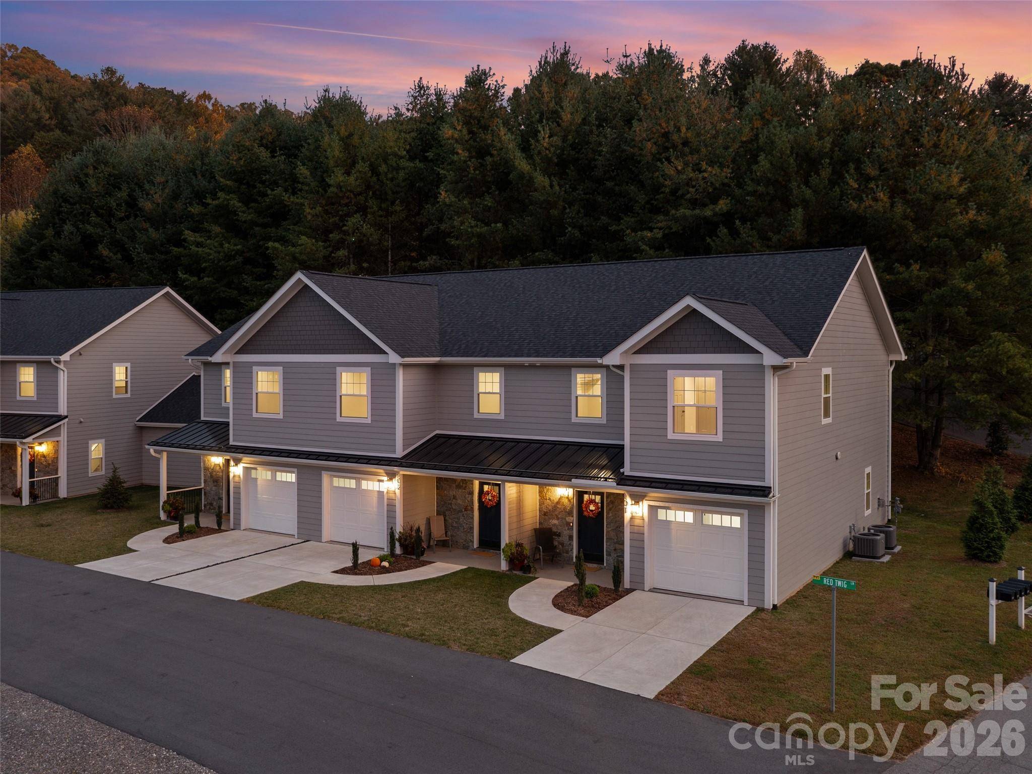 100 Red Twig LN #Unit 101, Burnsville, NC 28704