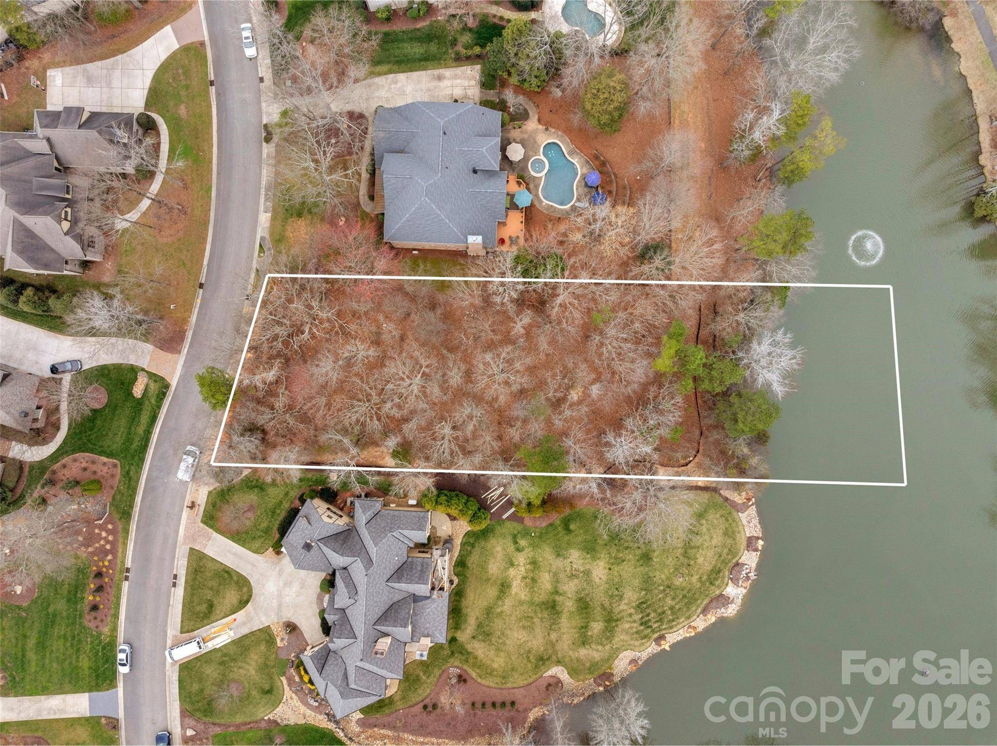 8234 Victoria Lake DR, Waxhaw, NC 28173