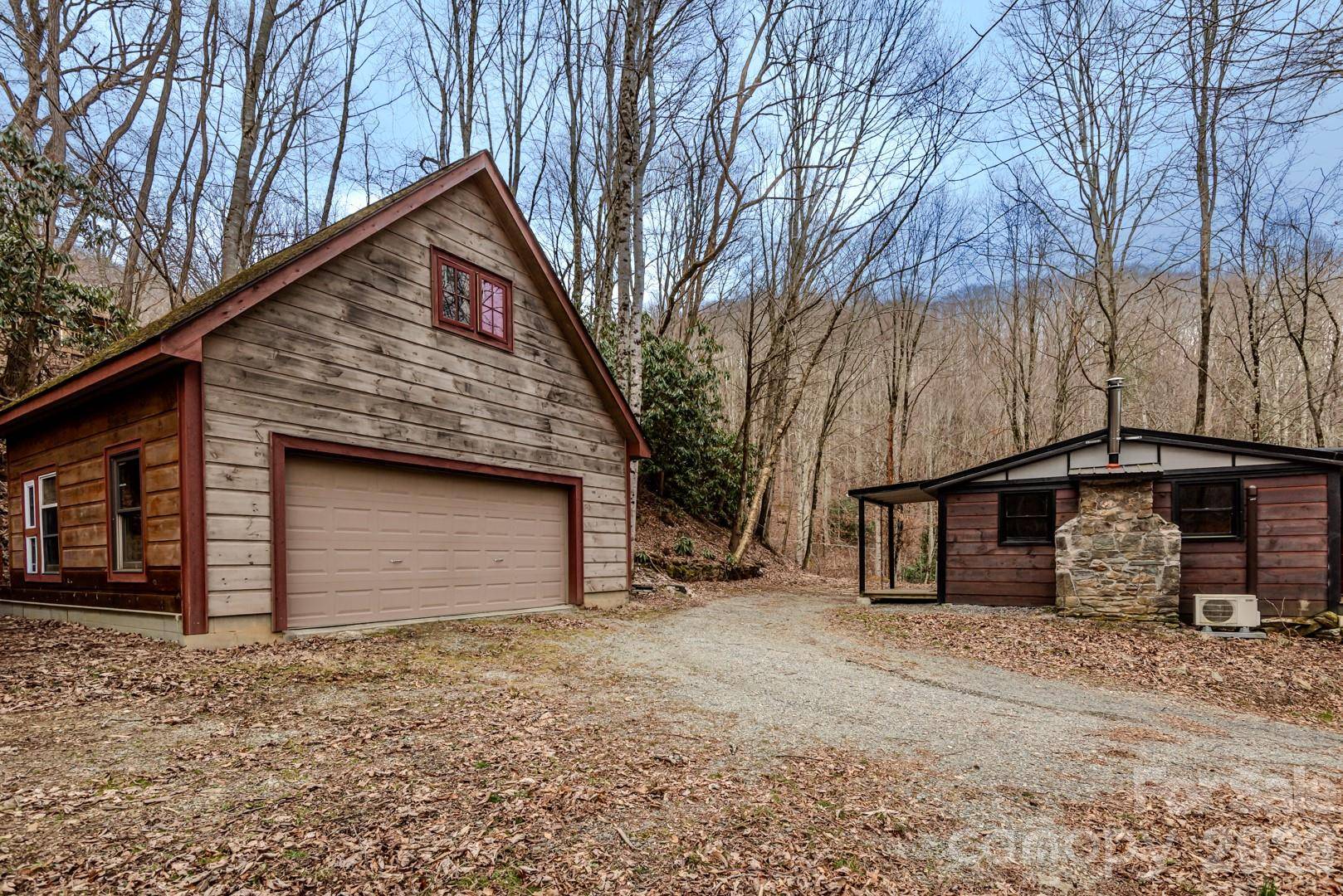 169 Samantha Springs LN, Elk Park, NC 28622