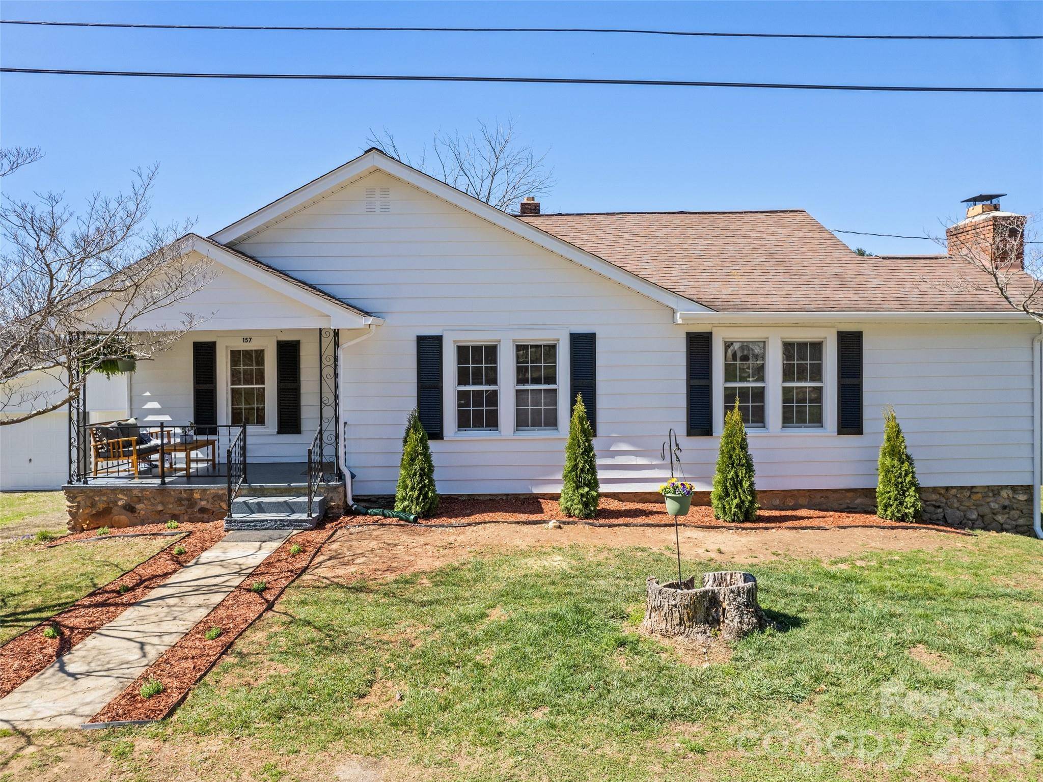 157 Morgan ST, Canton, NC 28716