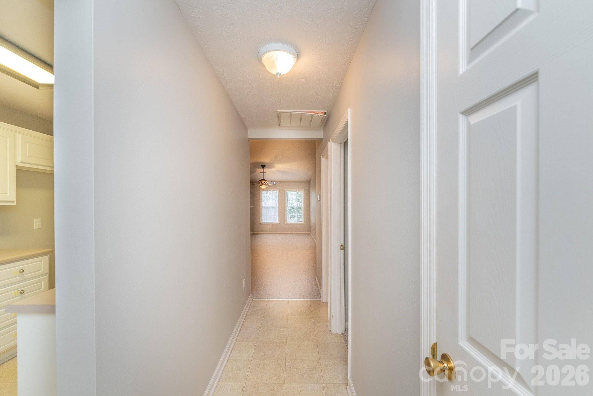 215 E Middlebury LN SW, Aiken, SC 29803