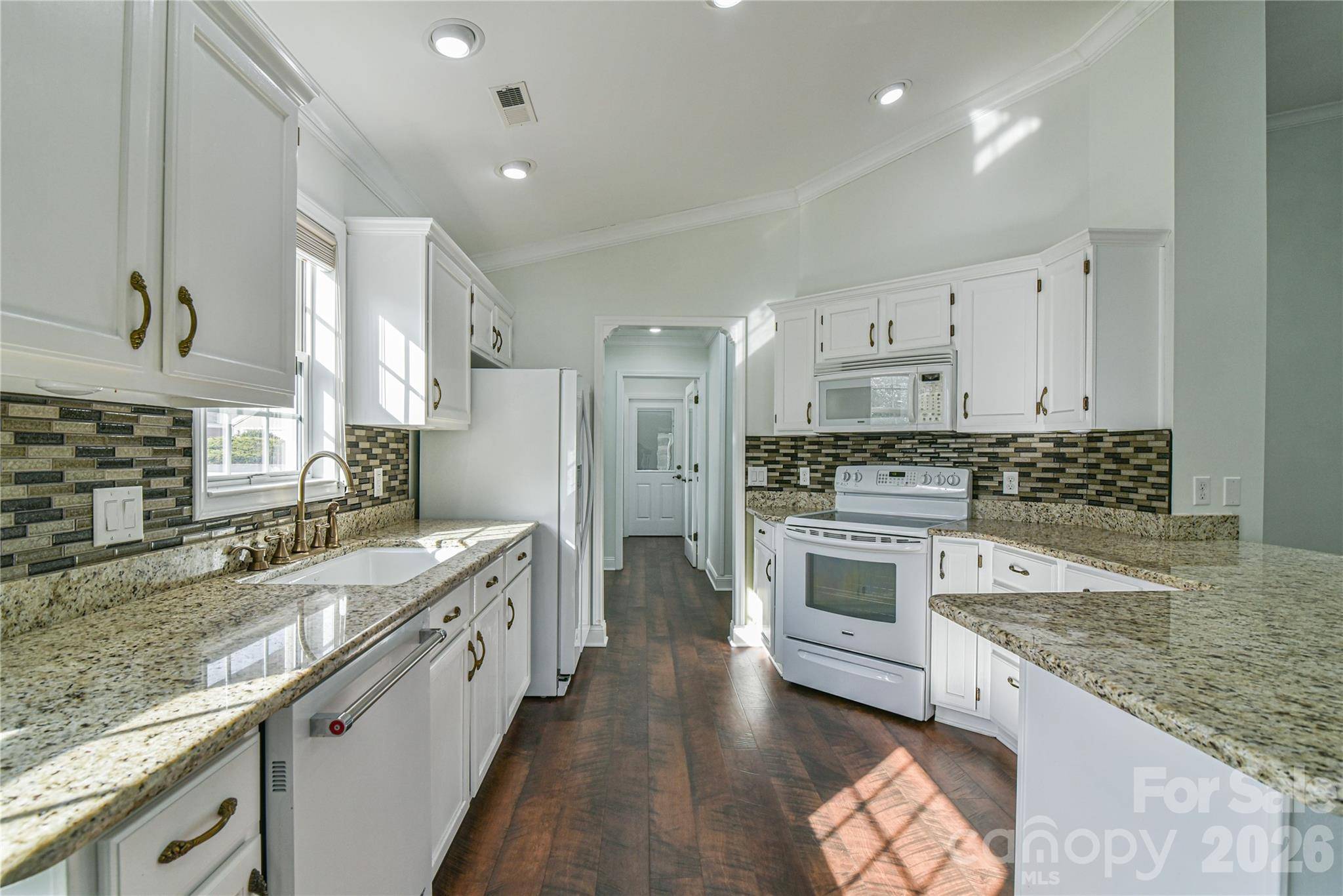 4 Heather WAY #B, Candler, NC 28715