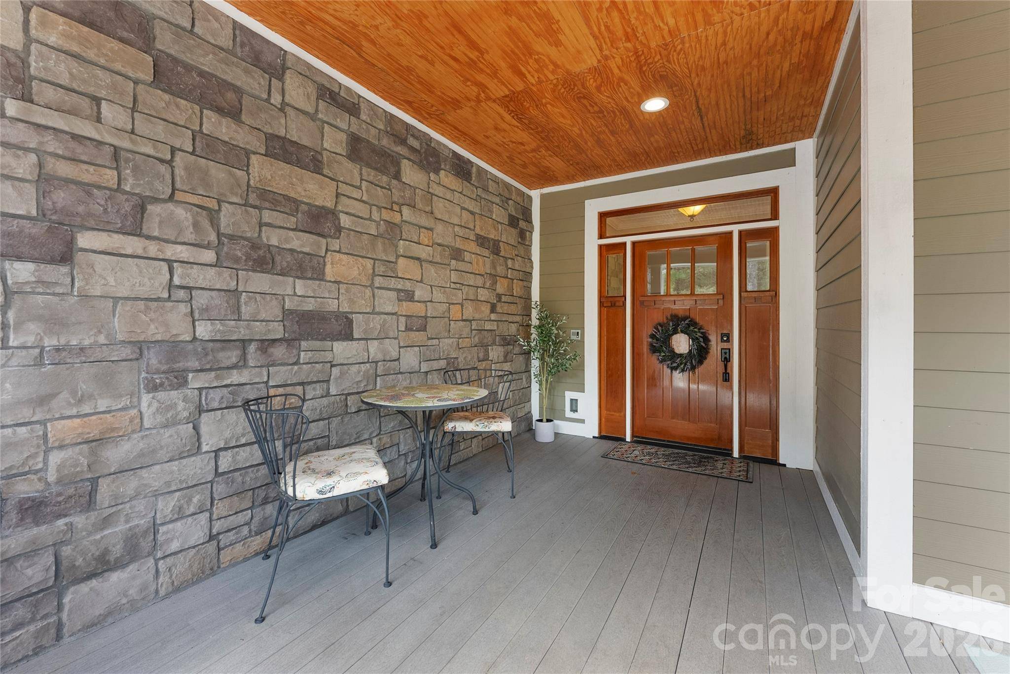 53 Sovereign LN, Fairview, NC 28730