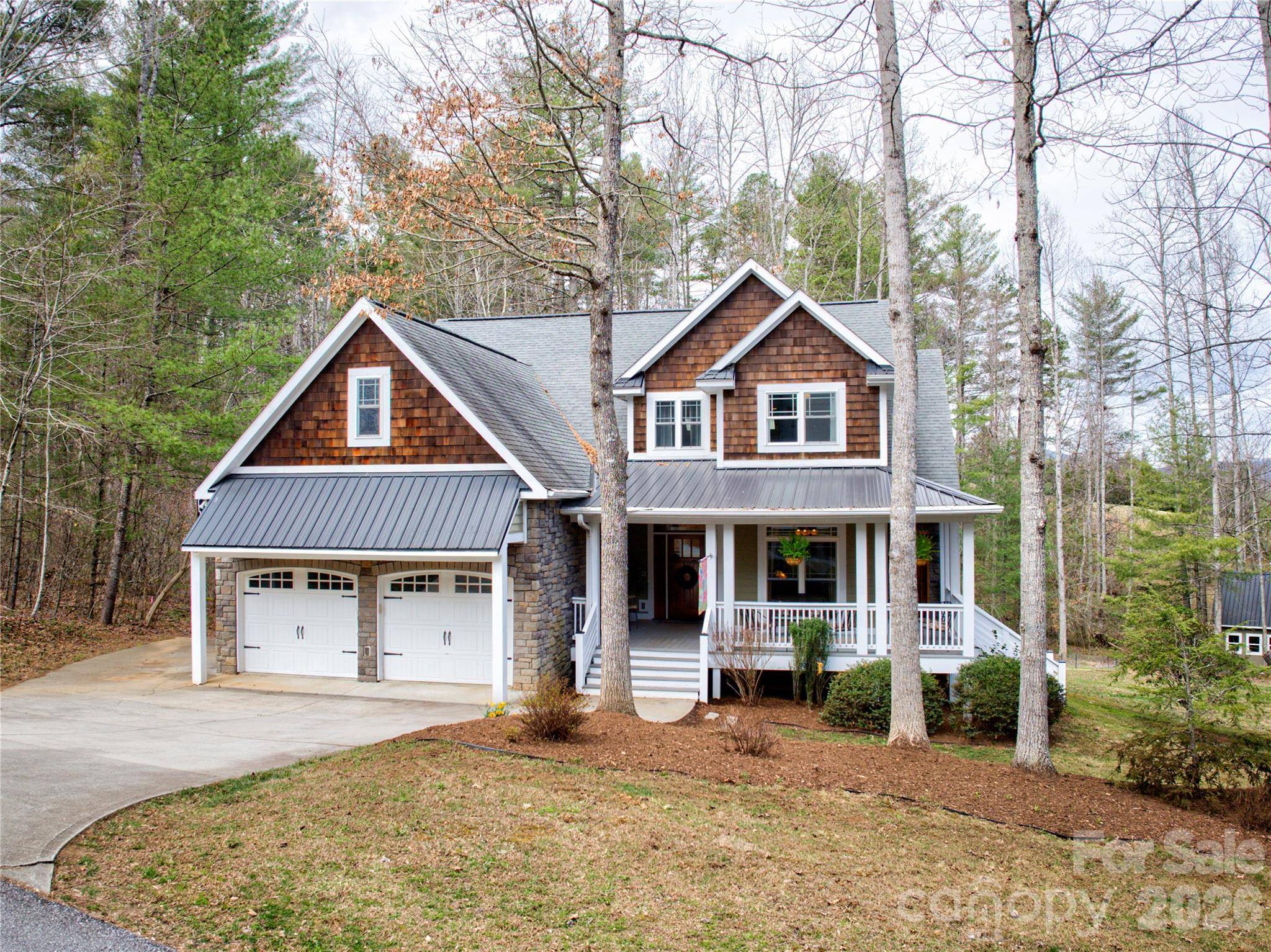 53 Sovereign LN, Fairview, NC 28730
